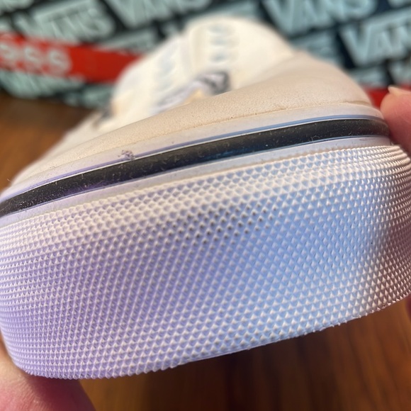 Vans 45 LX amazing pair of shoes in True White. Men’s 7.5 or women’s 9.0. - Picture 9 of 16